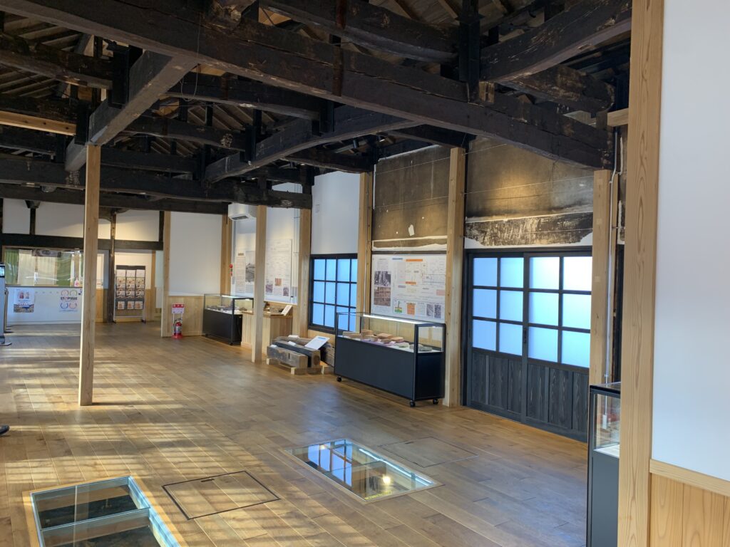 旧韮塚製糸場の展示物